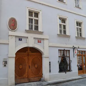 U Cervene Zidle - Red Chair Praga