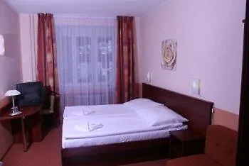 Hotel Inturprag 3*, Praga República Checa